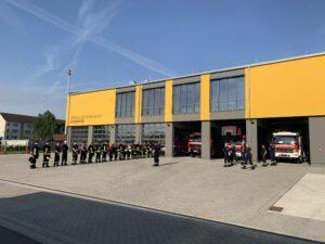 Antritt zur Truppmannausbildung vor dem Feuerwehrgerätehaus Vockerode.